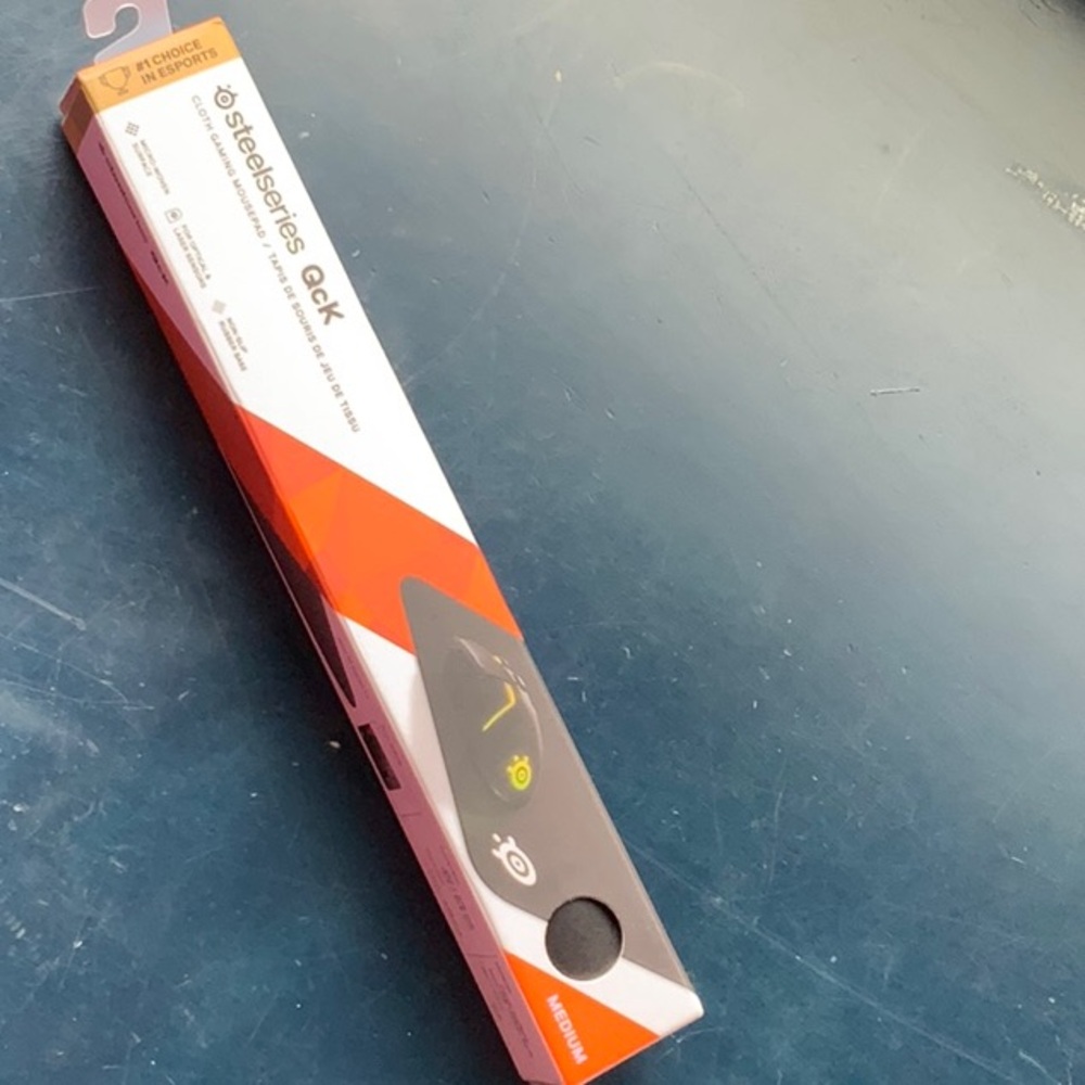 SteelSeries QcK Cloth Gaming Mousepad